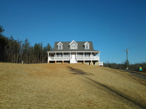 If you are looking for custom built homes in Richmond, VA, visit http://www.mitchellhomesinc.com/.