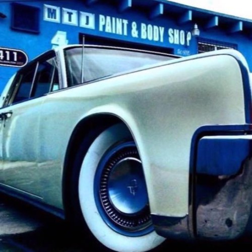 MTJ Paint & Body Shop
4510 NW 32nd Ave.
Miami, FL 33142
(305) 632-1914

 http://www.411collision.com/doral-paint-and-body-shop/